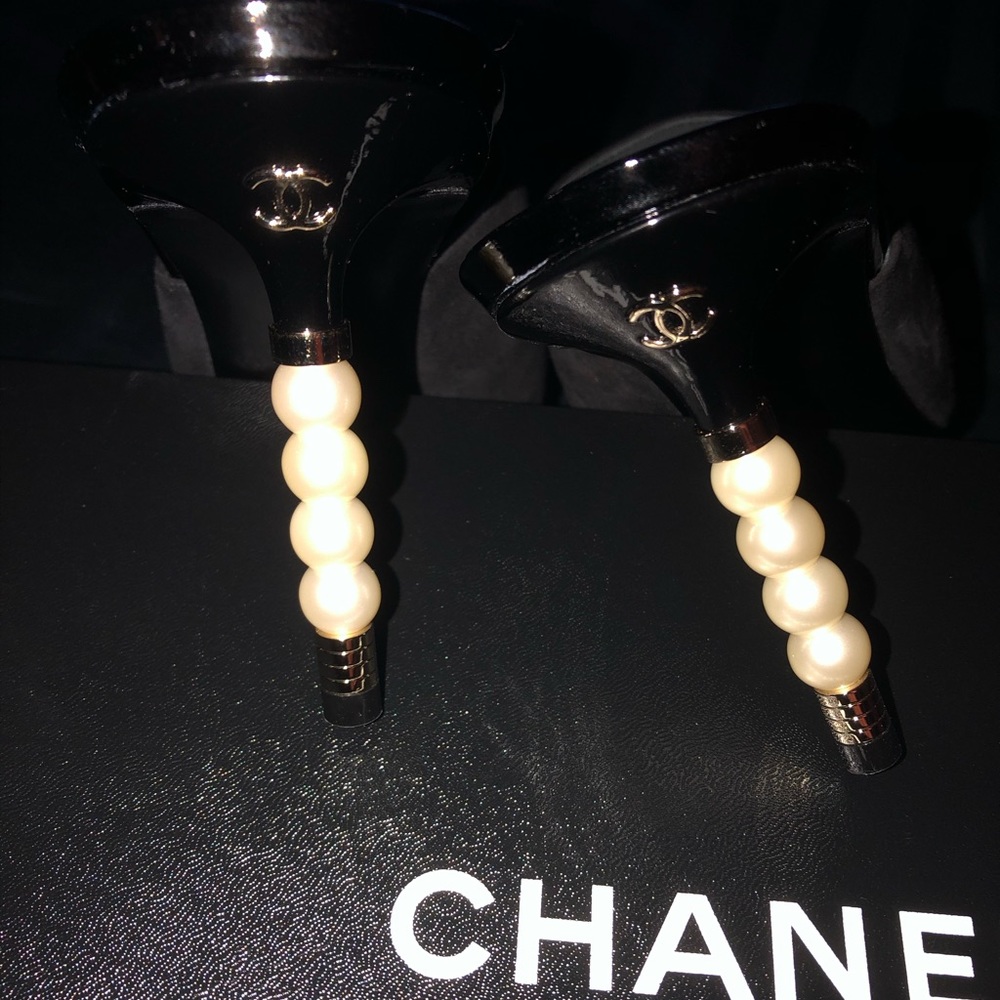 CHANEL 🔥🔥🔥 - Picture 9 of 15